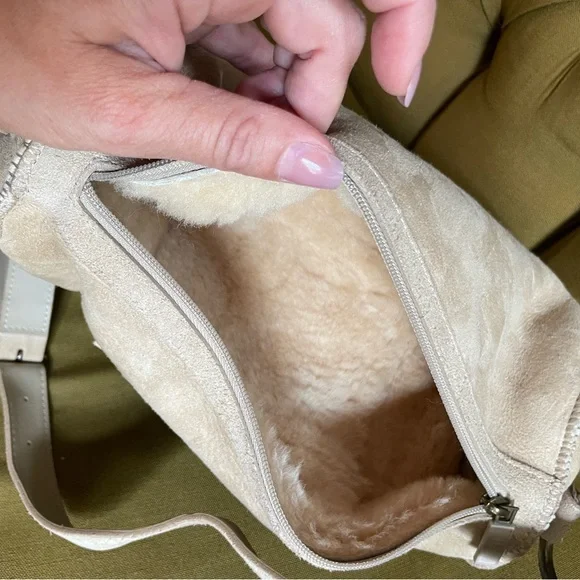 UGG Purse - Sand - Picture 3 of 3